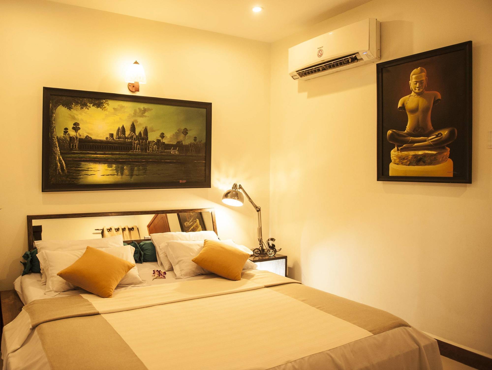 One Up - Banana Hotel Phnom Penh Eksteriør billede